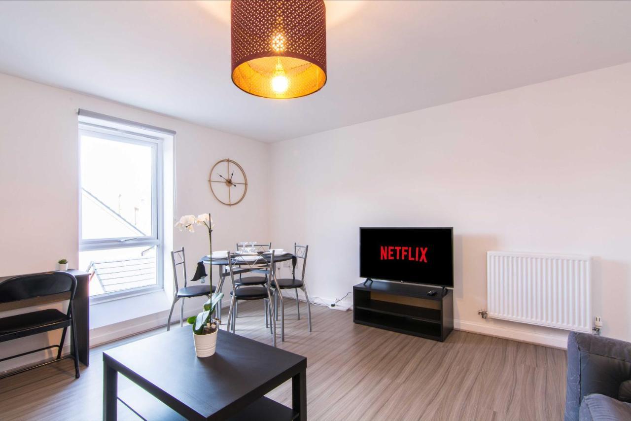 Apartment Sublime Stays Centre 2 Bed Apt By Canal Coventry